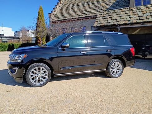 Used 2019 Ford Expedition Platinum image 7
