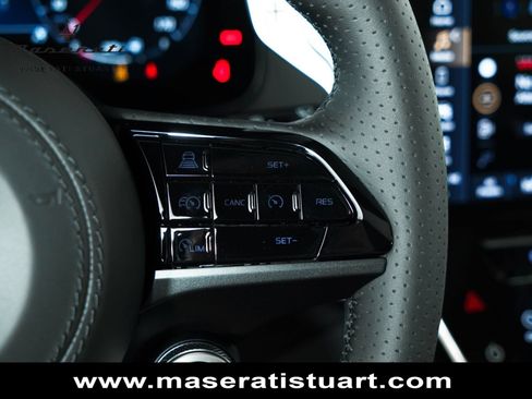 New 2025 Maserati Grecale GT AWD/4WD image 32