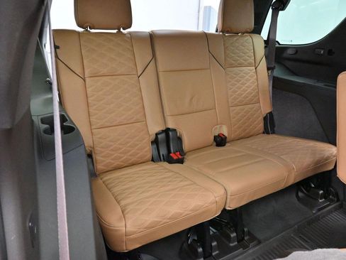 Used 2024 Cadillac Escalade Sport w/ LPO, ONYX Package AWD/4WD image 41
