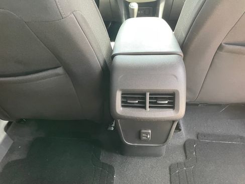 Used 2020 Chevrolet Equinox LT image 26