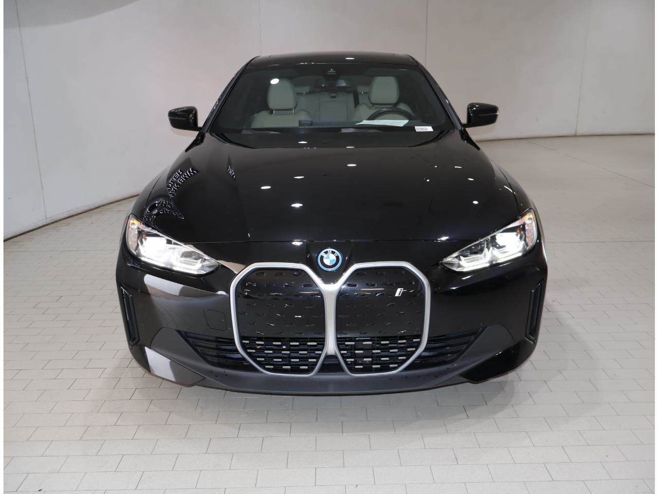 Certified 2024 BMW i4 eDrive35 w/ Convenience Package RWD image 9