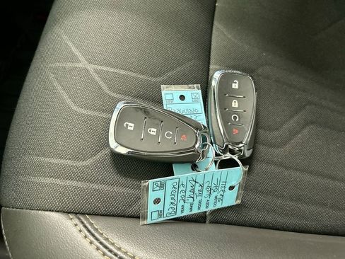 Used 2022 Chevrolet Trax LT w/ Driver Confidence Package image 12