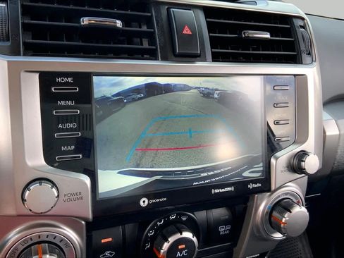 Used 2022 Toyota 4Runner SR5 Premium w/ Moonroof Package AWD/4WD image 27