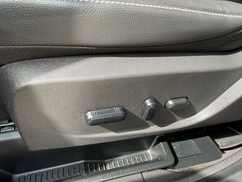 Used 2018 Ford Escape Titanium w/ Ford Safe & Smart Package AWD/4WD image 20