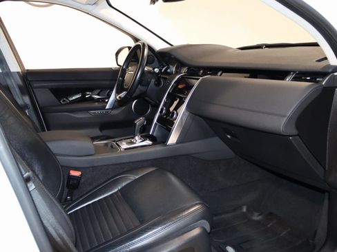 Used 2020 Land Rover Discovery Sport S image 51
