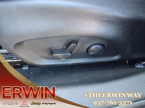 Certified 2024 Jeep Compass Limited image 18