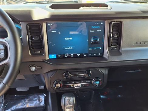 Used 2025 Ford Bronco Big Bend image 18