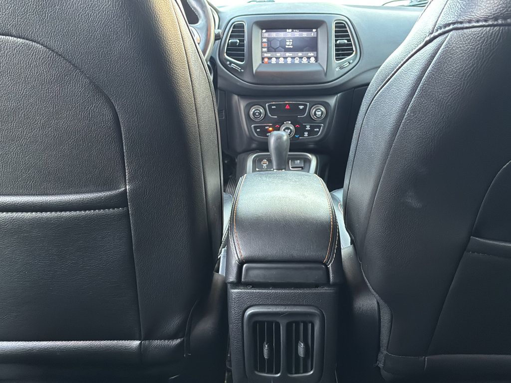 Used 2018 Jeep Compass Latitude w/ Popular Equipment Group FWD image 26