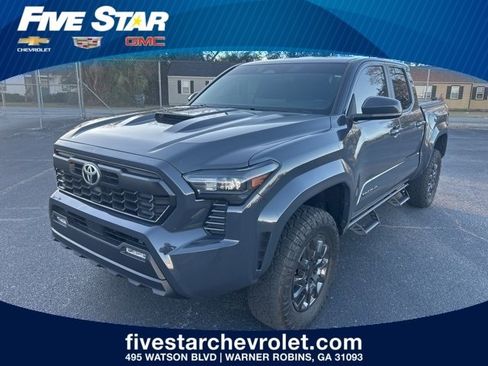 Used 2024 Toyota Tacoma TRD Sport image 1