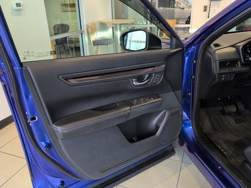 Used 2025 Honda CR-V Sport-L image 8