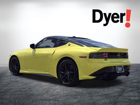 Used 2024 Nissan Z Performance w/ Floor Mat Package RWD image 6