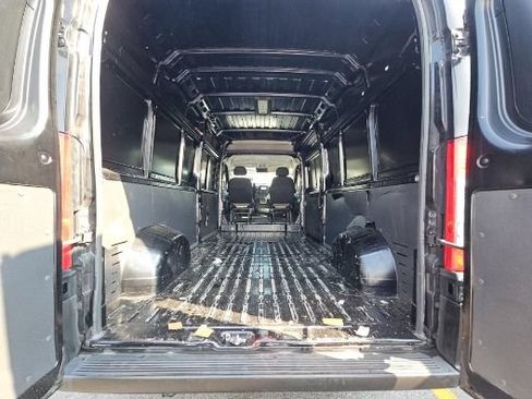Used 2023 RAM ProMaster 2500 w/ LED Premium FWD image 7