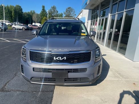 Used 2022 Kia Telluride EX AWD/4WD image 2
