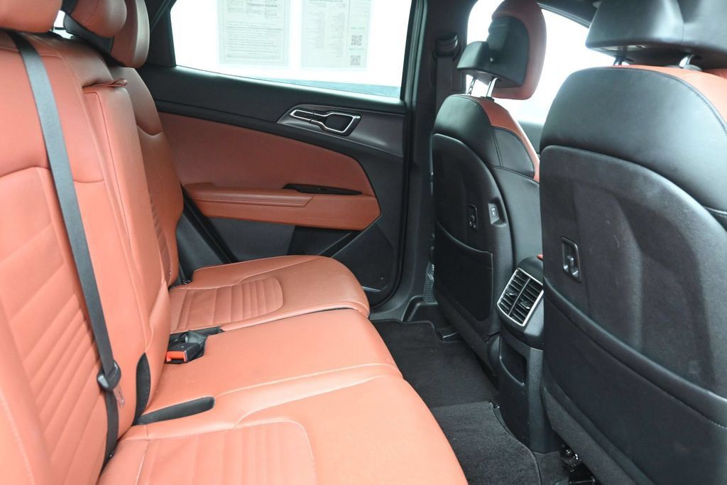 Used 2023 Kia Sportage SX FWD image 10