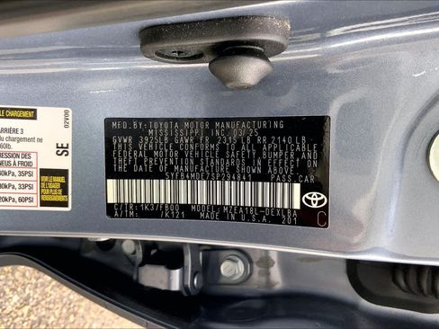 Used 2025 Toyota Corolla LE FWD image 36