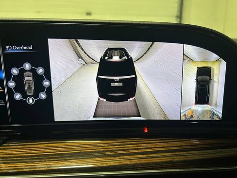 Used 2023 Cadillac Escalade Premium Luxury AWD/4WD image 31
