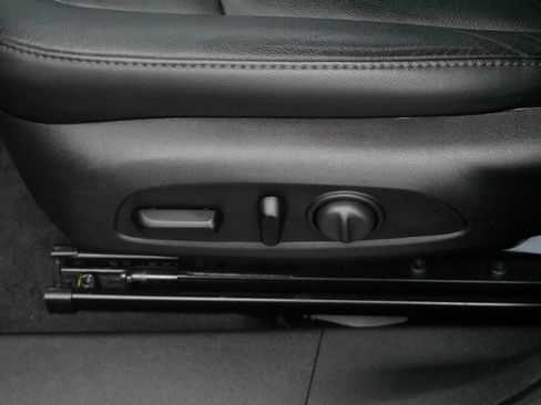 Used 2017 Chevrolet Malibu LT w/ Leather Package FWD image 20