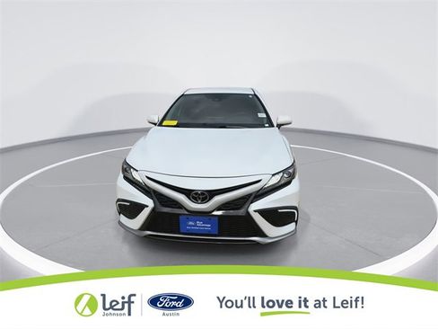 Used 2023 Toyota Camry XSE image 3