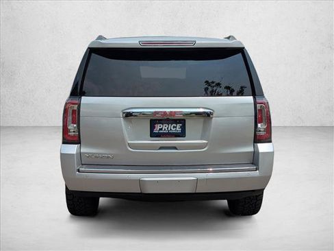 Used 2017 GMC Yukon Denali AWD/4WD image 7