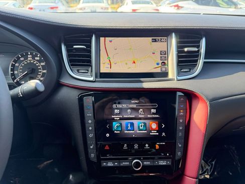 Used 2023 INFINITI QX50 Sport image 19