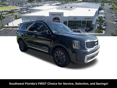 Used 2025 Kia Telluride LX FWD image 2