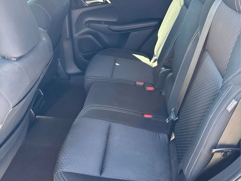 Used 2022 Mitsubishi Outlander ES FWD image 15