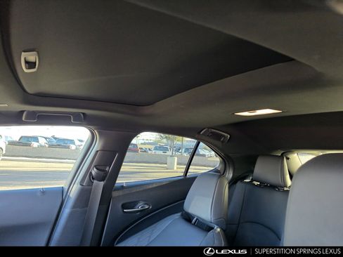 Used 2025 Lexus UX 300h FWD image 15