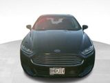 Used 2015 Ford Fusion SE image 2
