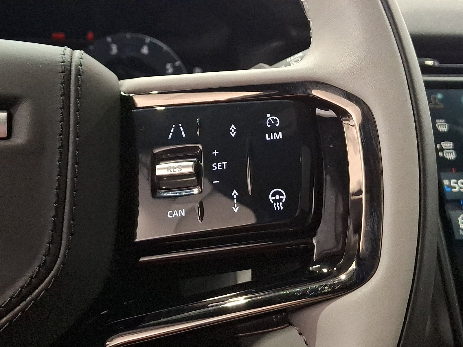 Certified 2026 Land Rover Range Rover Velar S AWD/4WD image 23