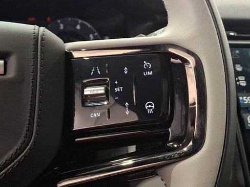 Certified 2026 Land Rover Range Rover Velar S AWD/4WD image 23