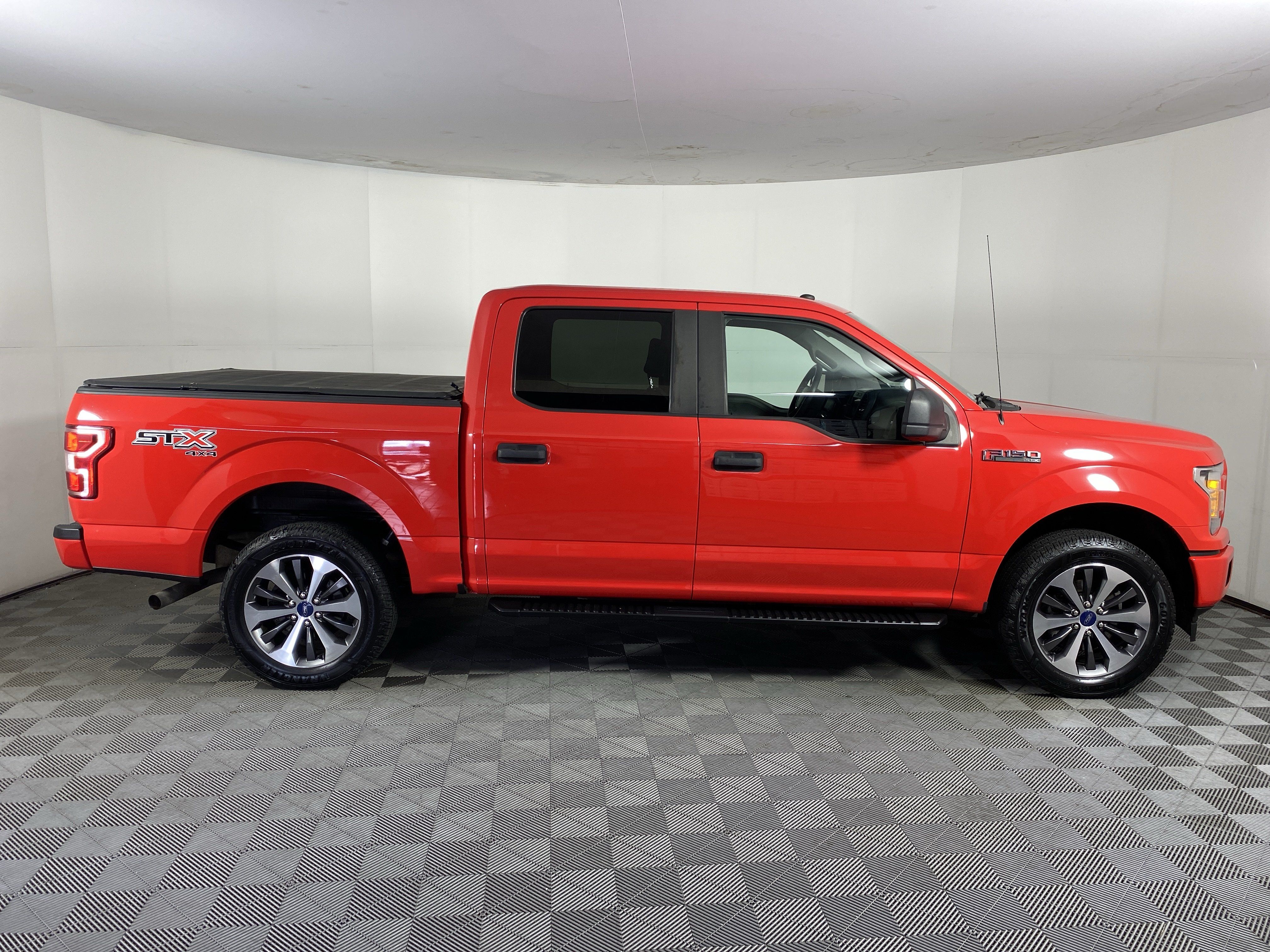 Used 2019 Ford F150 XL w/ Equipment Group 101A Mid AWD/4WD image 5