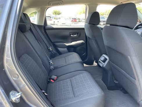 Used 2025 Honda HR-V LX image 26