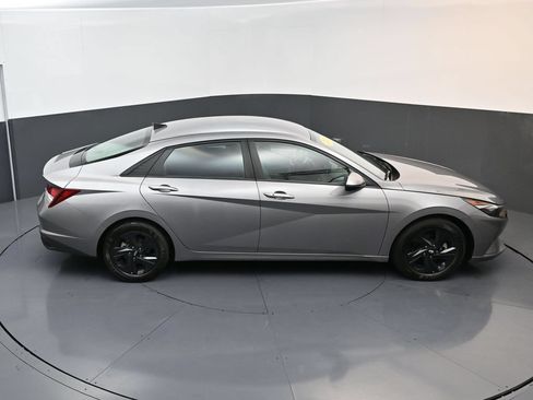 Certified 2023 Hyundai Elantra SEL FWD image 15