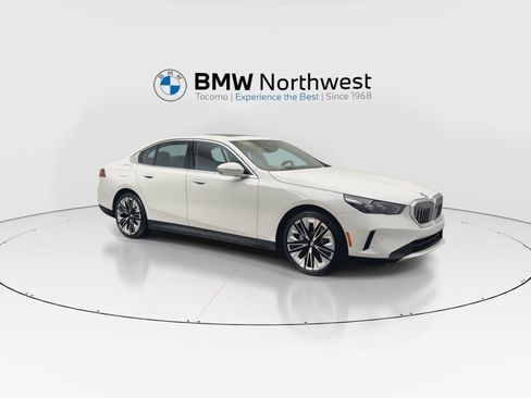 New 2027 BMW 530i xDrive w/ Premium Package AWD/4WD image 6