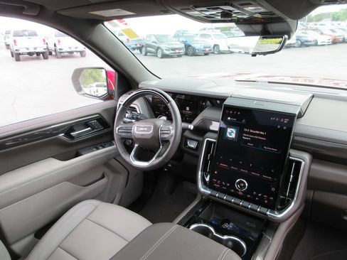 Certified 2026 GMC Yukon Elevation w/ Elevation Premium Package AWD/4WD image 31