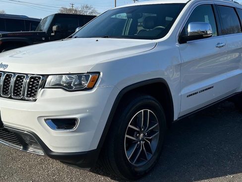 Used 2017 Jeep Grand Cherokee Limited w/ Trailer Tow Group IV image 2