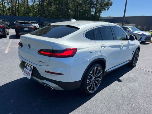 Used 2025 BMW X4 xDrive30i w/ Premium Package AWD/4WD image 5