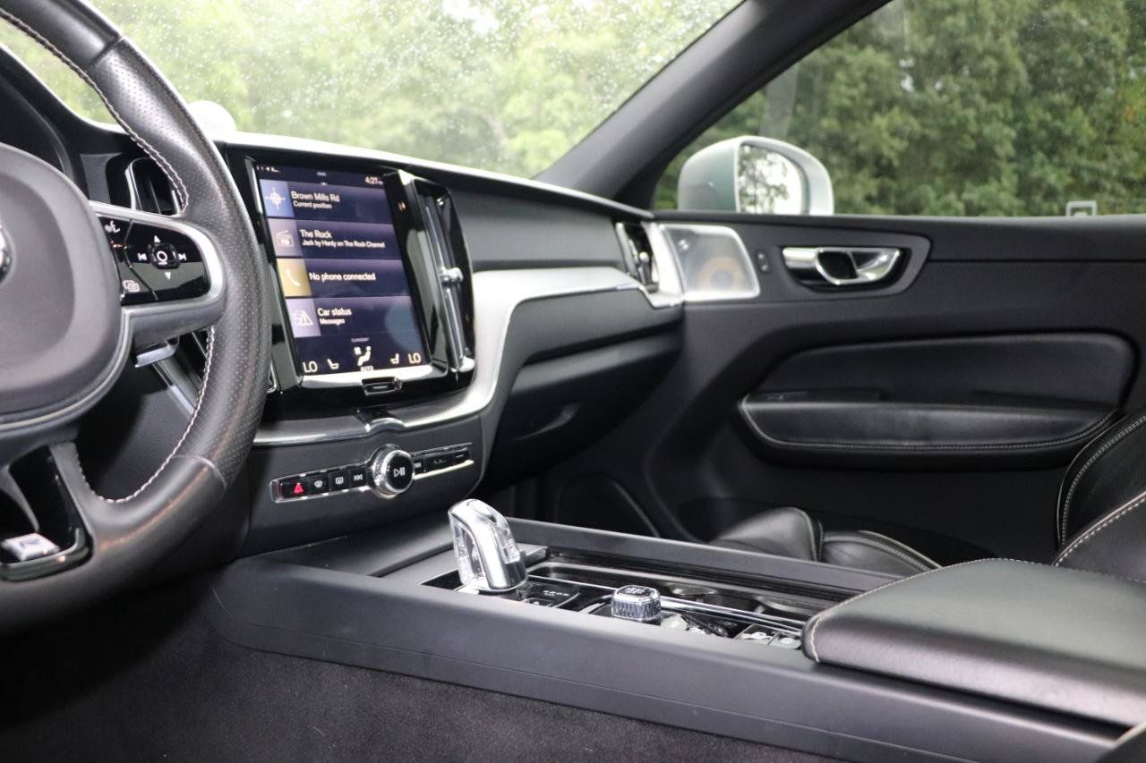 Used 2018 Volvo XC60 T8 R-Design w/ Convenience Package AWD/4WD image 12