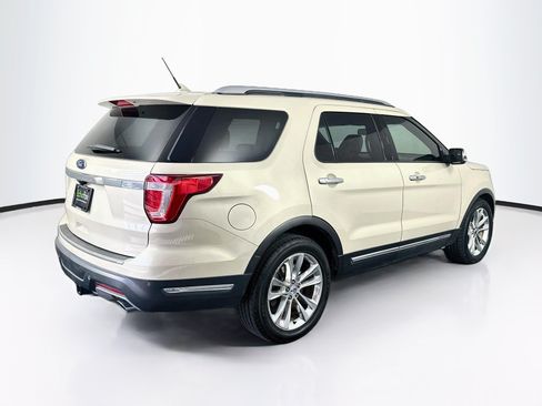 Used 2018 Ford Explorer Limited FWD image 9
