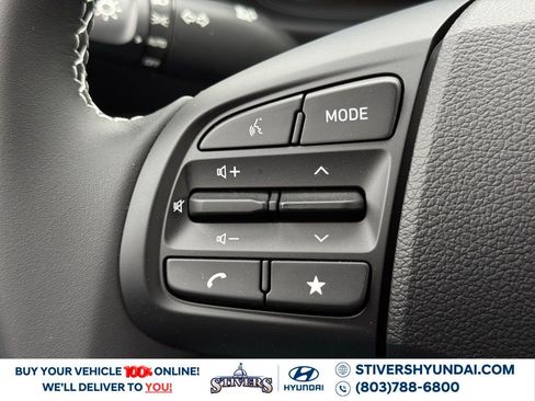 Certified 2025 Hyundai Venue Limited image 24