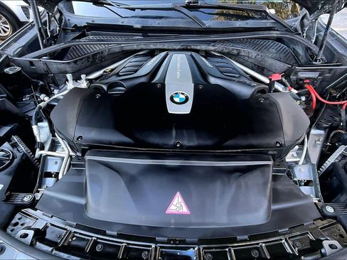 Used 2017 BMW X5 xDrive50i image 30