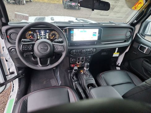 New 2026 Jeep Wrangler Unlimited Rubicon image 16