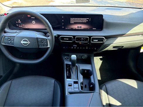 New 2026 Nissan Sentra SR w/ SR Premium Package FWD image 4