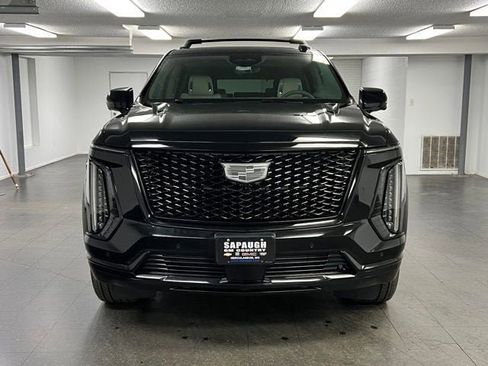 New 2025 Cadillac Escalade ESV Sport Platinum w/ LPO, ONYX Package image 8