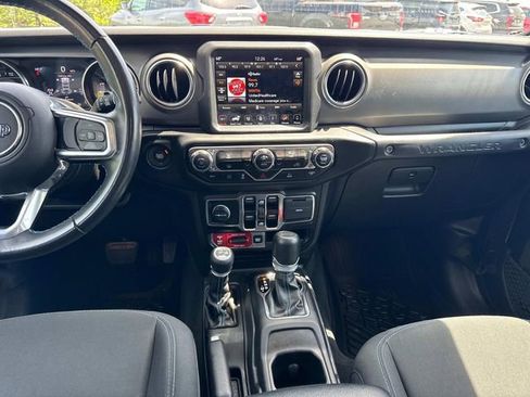 Used 2022 Jeep Wrangler Unlimited Rubicon 4xe w/ Dual Top Group AWD/4WD image 20