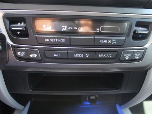 Used 2016 Honda Pilot LX image 24