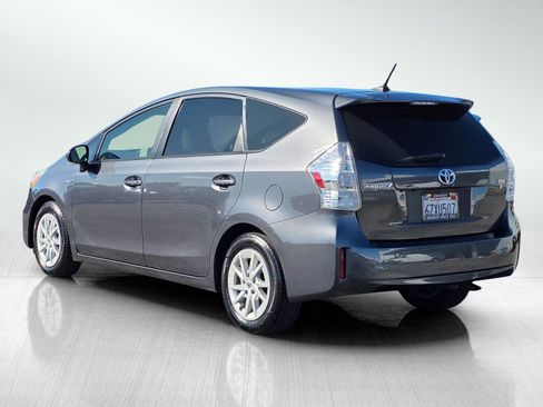 Used 2013 Toyota Prius V Two image 5