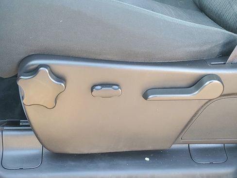 Used 2012 GMC Sierra 1500 SLE w/ Power Tech Package image 7