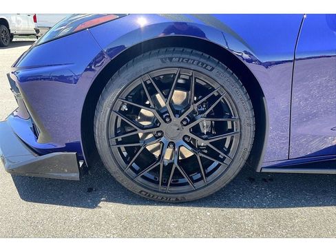 Used 2026 Chevrolet Corvette Stingray Coupe w/ 1LT RWD image 8