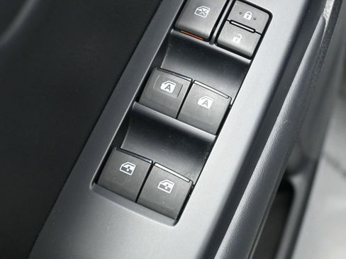 Used 2015 Toyota Highlander XLE image 13